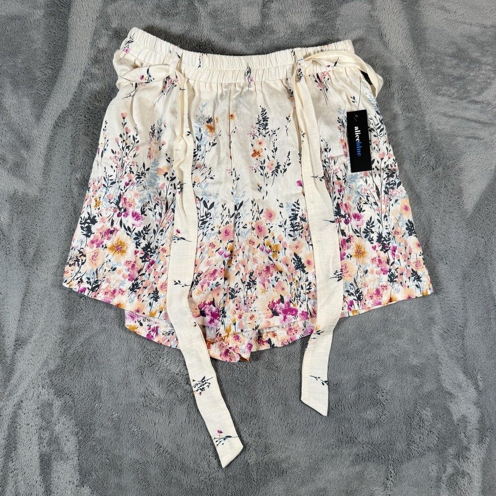 Alice Blue Paperbag Shorts Womens Size M White Floral Elastic Waist NWT